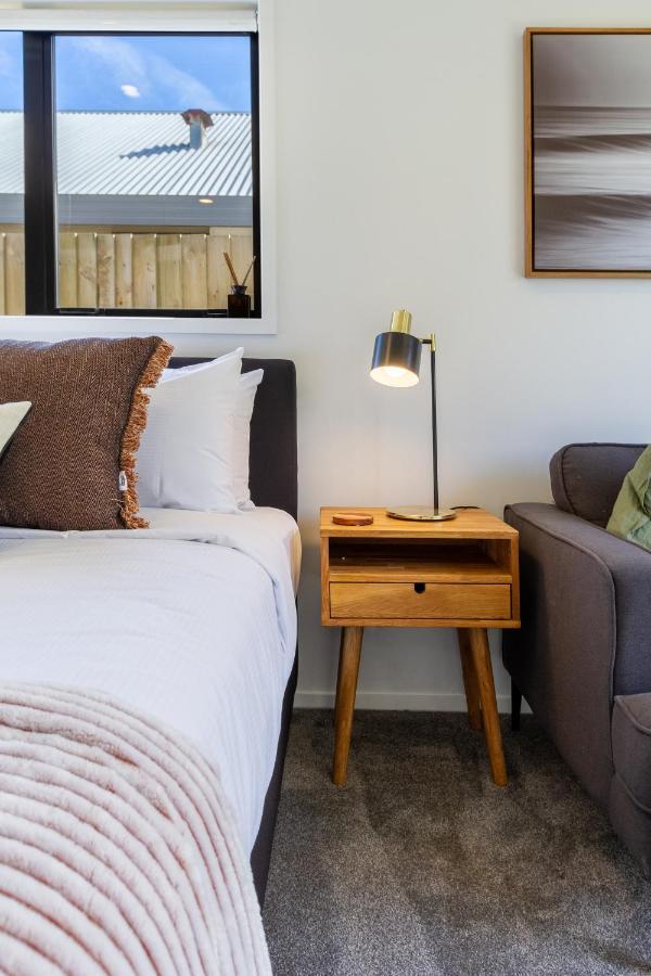 Serenity Getaway Christchurch Exterior photo